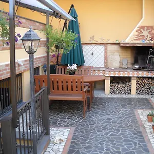 Stella Marina , Càbras Italia